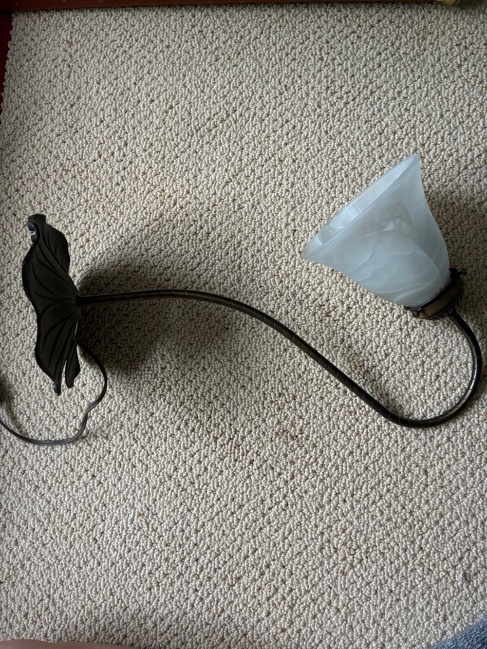 Vintage Loevsky & Loevsky White Metal Castings (L&L WMC) lily pad lamp.